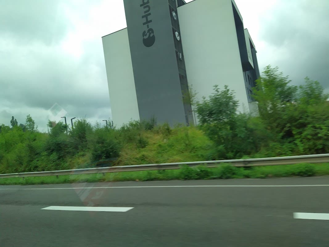 S-Hub