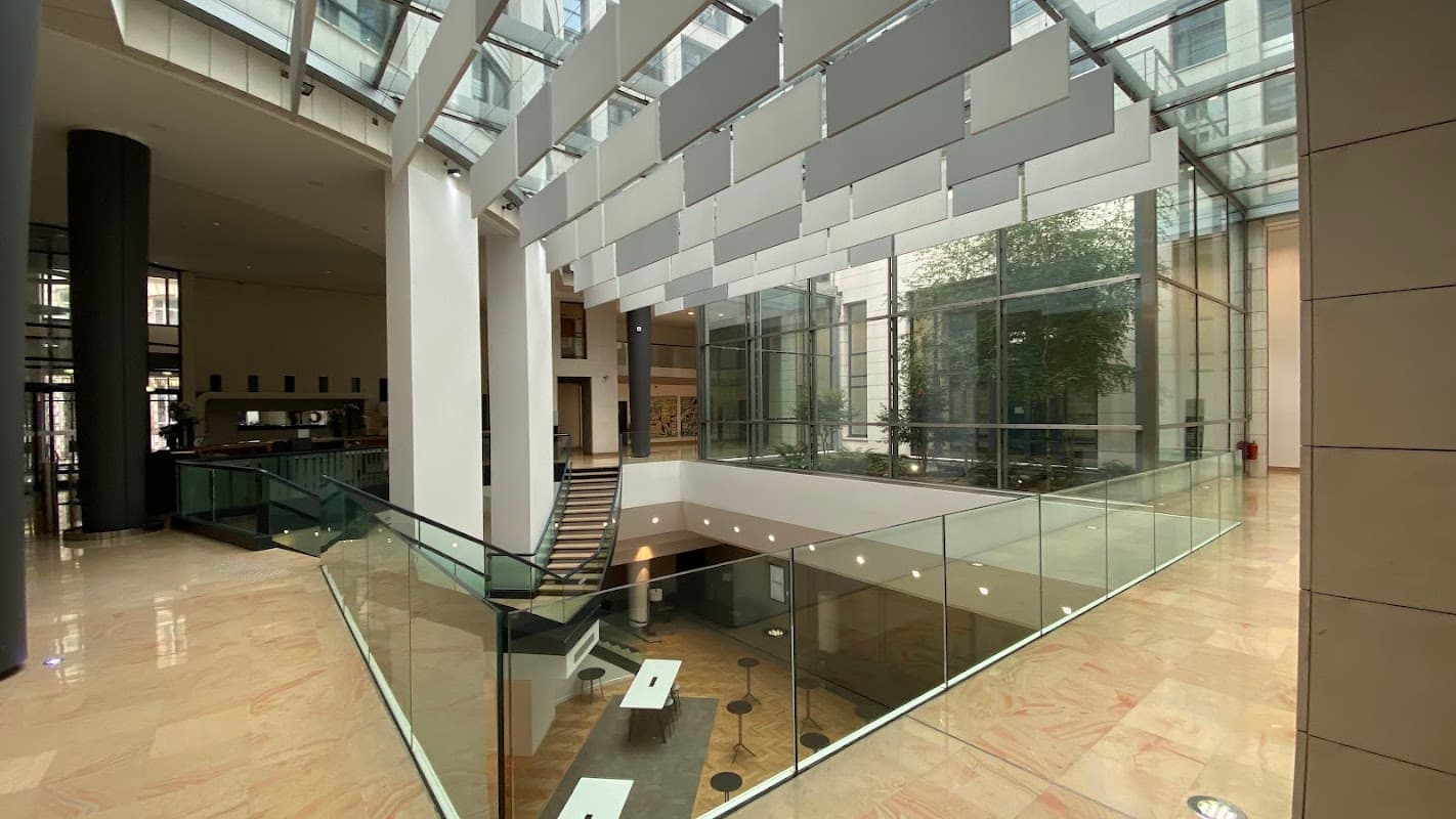 Symphony Partners Victoire