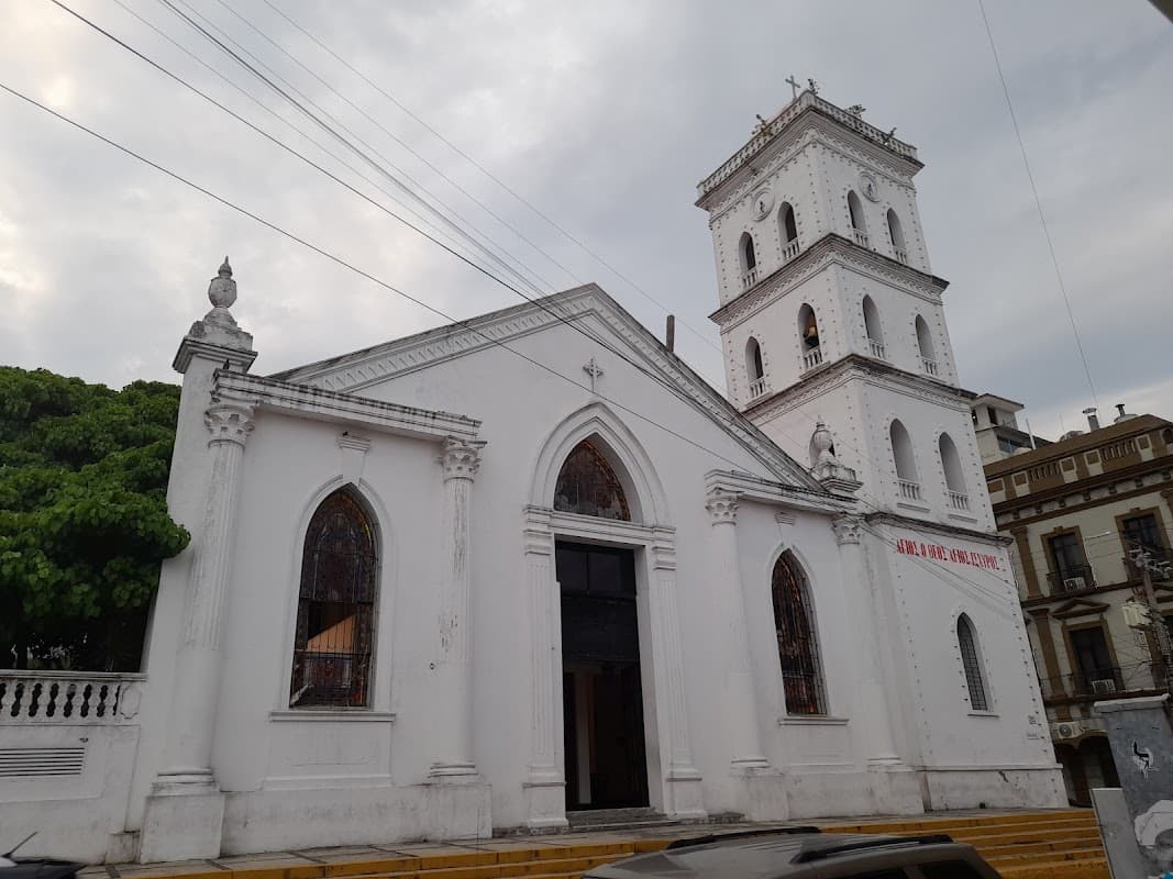 Centro Empresarial Tuxpan