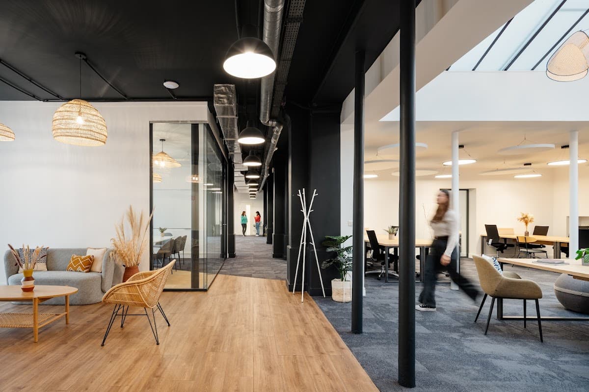 Come and Work - Well come & work