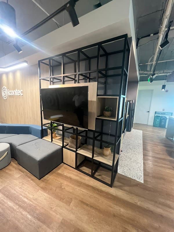 Regus (IWG) - Regus - Blue Gardens